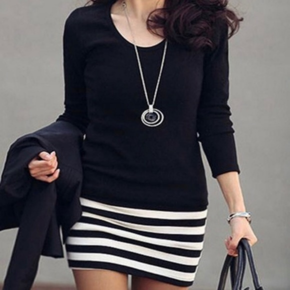 Bodycon Black & White Striped Long Sleeve Dress - Picture 2 of 7
